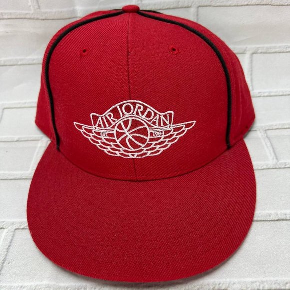 Air‎ Jordan Wings 7 1/4 Jumpman Hat Fitted Cap Red Men - Picture 1 of 8